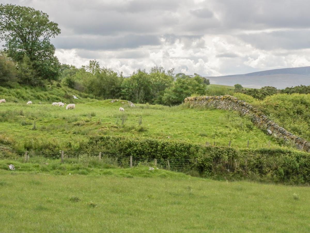 Penrhyddion Ucha Villa Capel Garmon Bagian luar foto