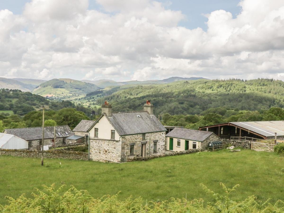 Penrhyddion Ucha Villa Capel Garmon Bagian luar foto