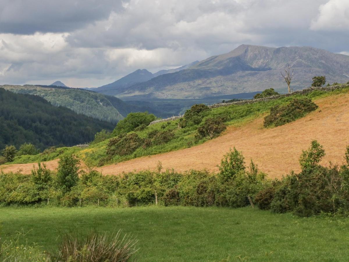 Penrhyddion Ucha Villa Capel Garmon Bagian luar foto